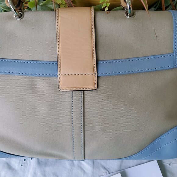 Never Used Vintage Coach Soho Daisy Buckle Flap Satchel 4432 with Daisy Hangtag - Picture 9 of 11